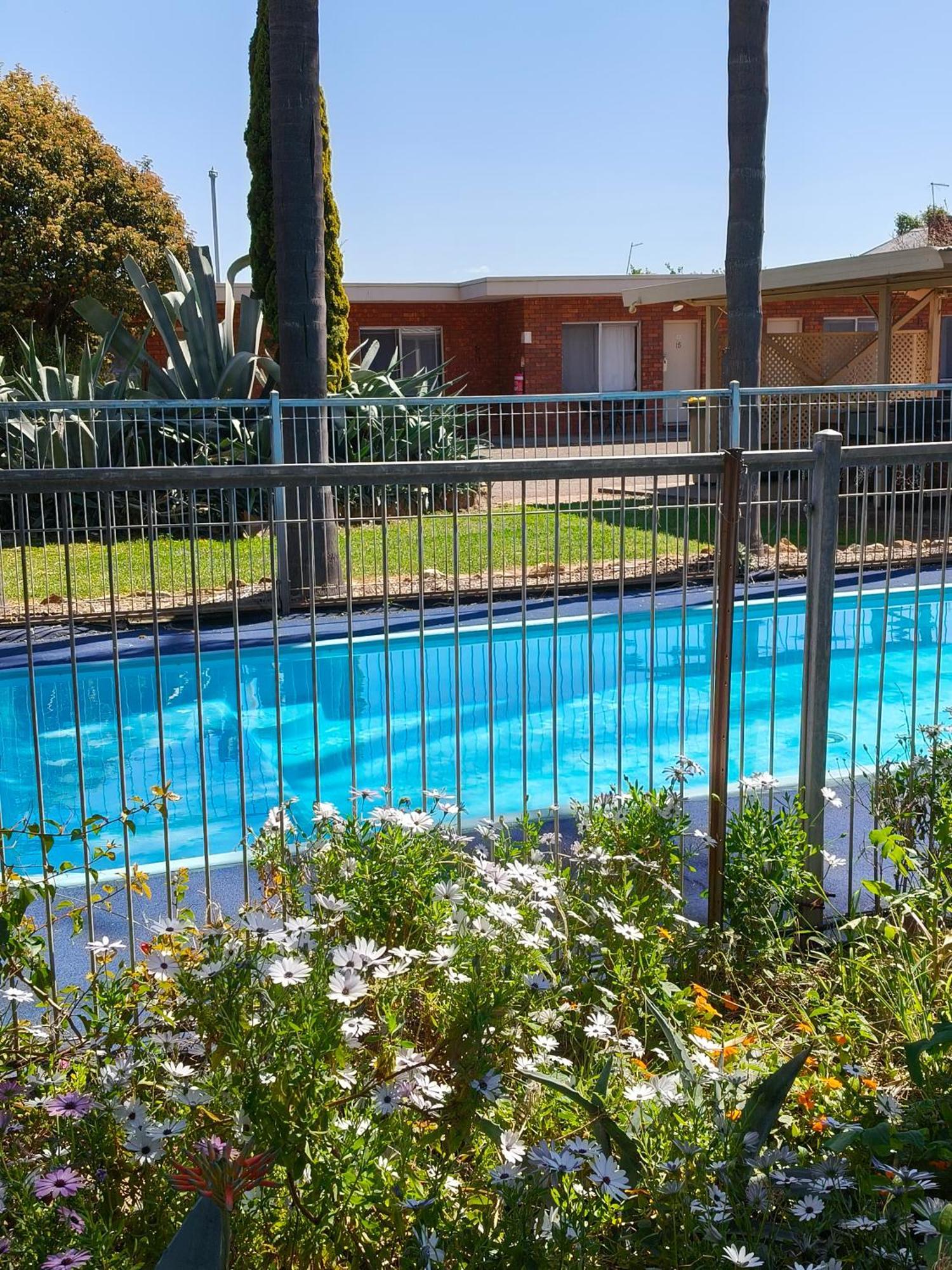 Red Chief Motel Gunnedah Exterior photo